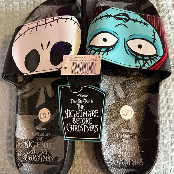 Men’s Disney The Nightmare Before Christmas Slides. Jack and Sally. - Picture 9 of 11